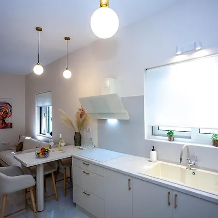 Apartment Maira House