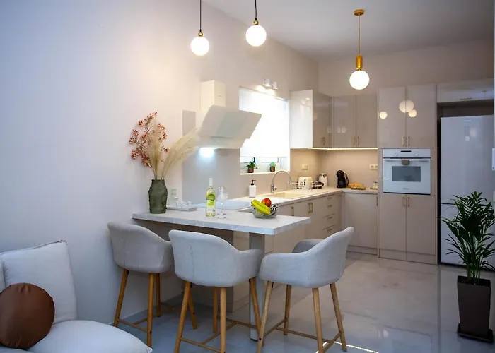 Maira House アパート